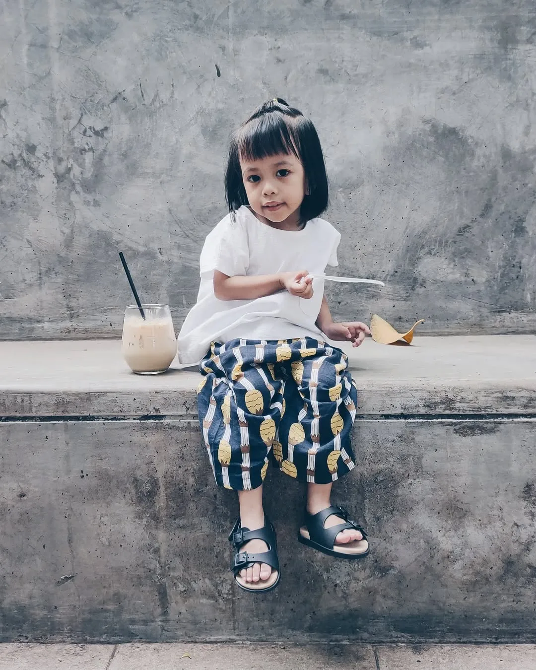 Sunny Hunny! — ___ — 4/4
