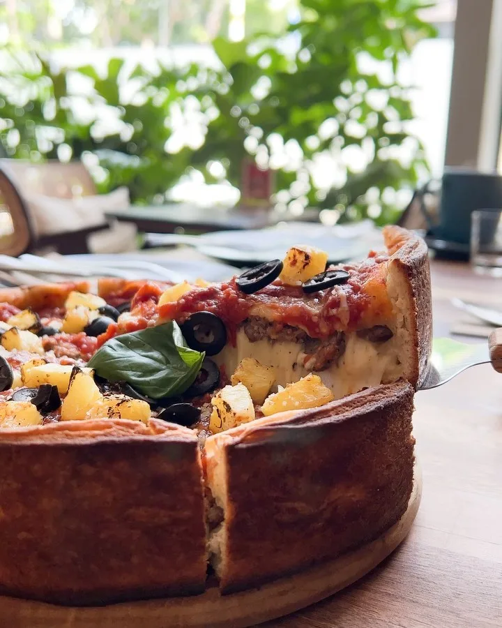 Deep Dish Pizza! — Ok ini pertama kali nya makan pizza kaya gini ya,… — 2/5