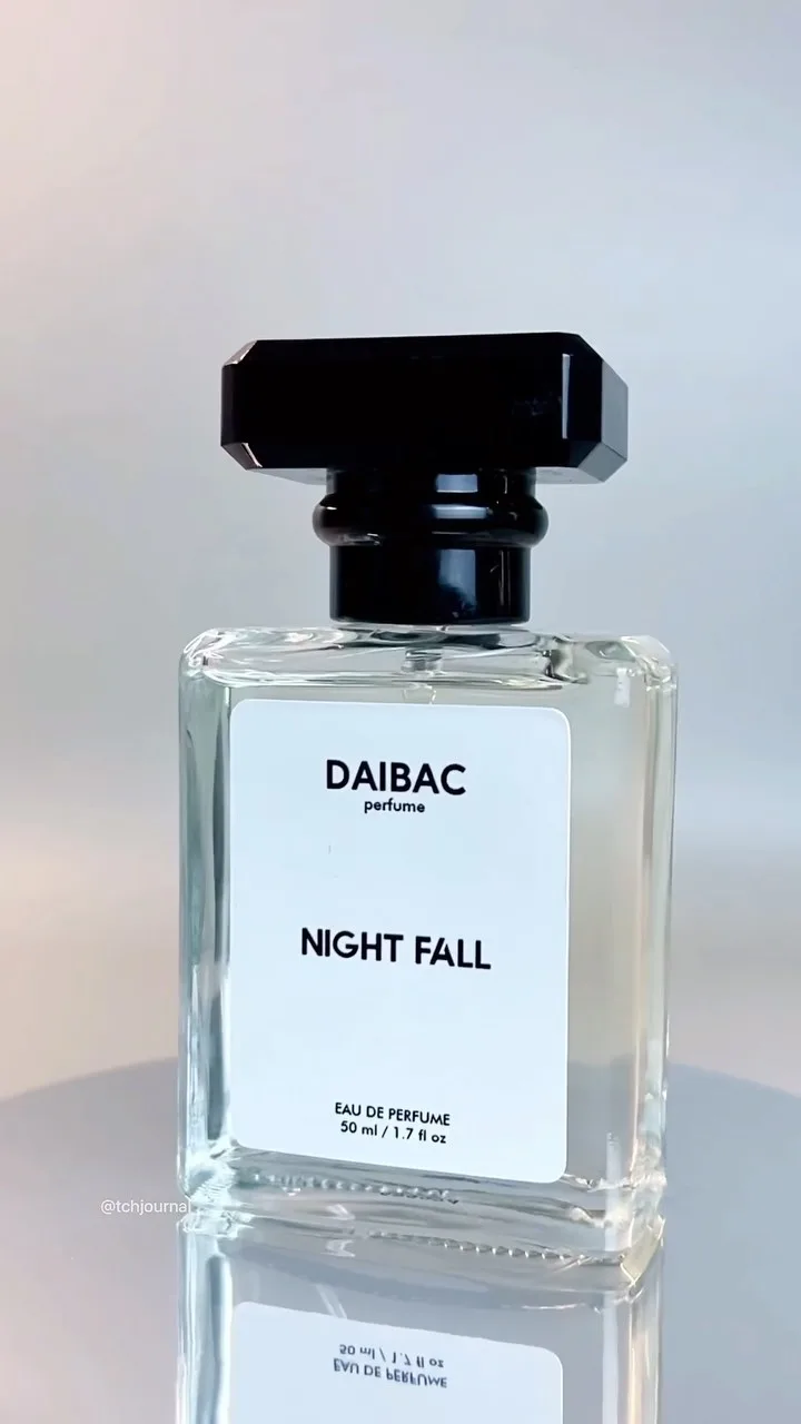 Night Fall EDP — Ini parfum unisex, dominan citrus & woody