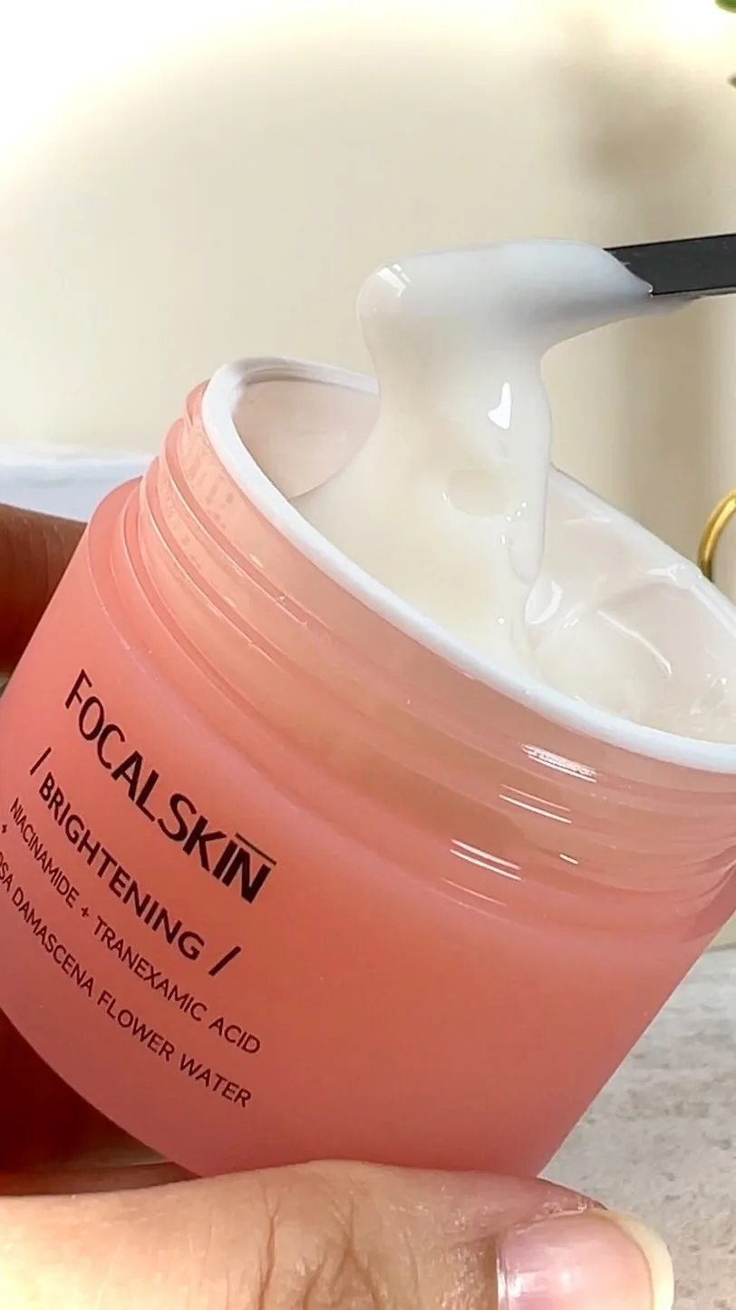 Nyobain Focalskin Brightening Cream yang omg ternyata finishnya VELVET,…