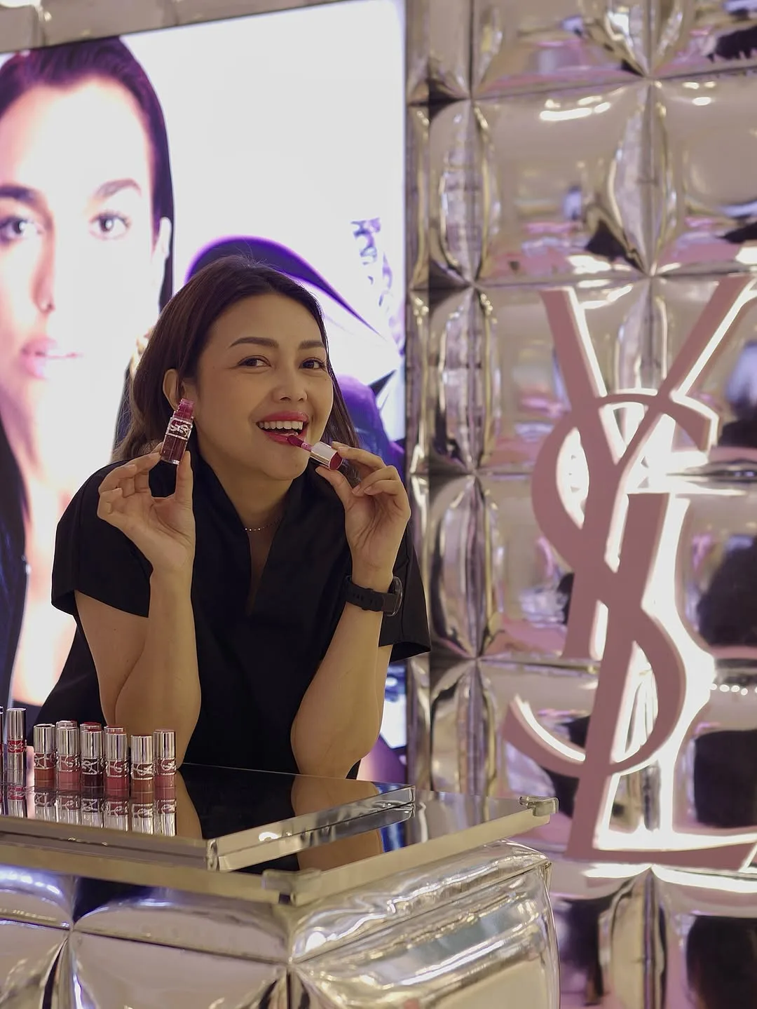 YSL LOVESHINE moment