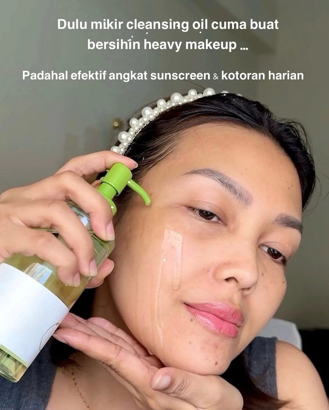 First cleansing itu bukan cuma soal makeup, tapi juga buat ngejaga skin… — 3/9
