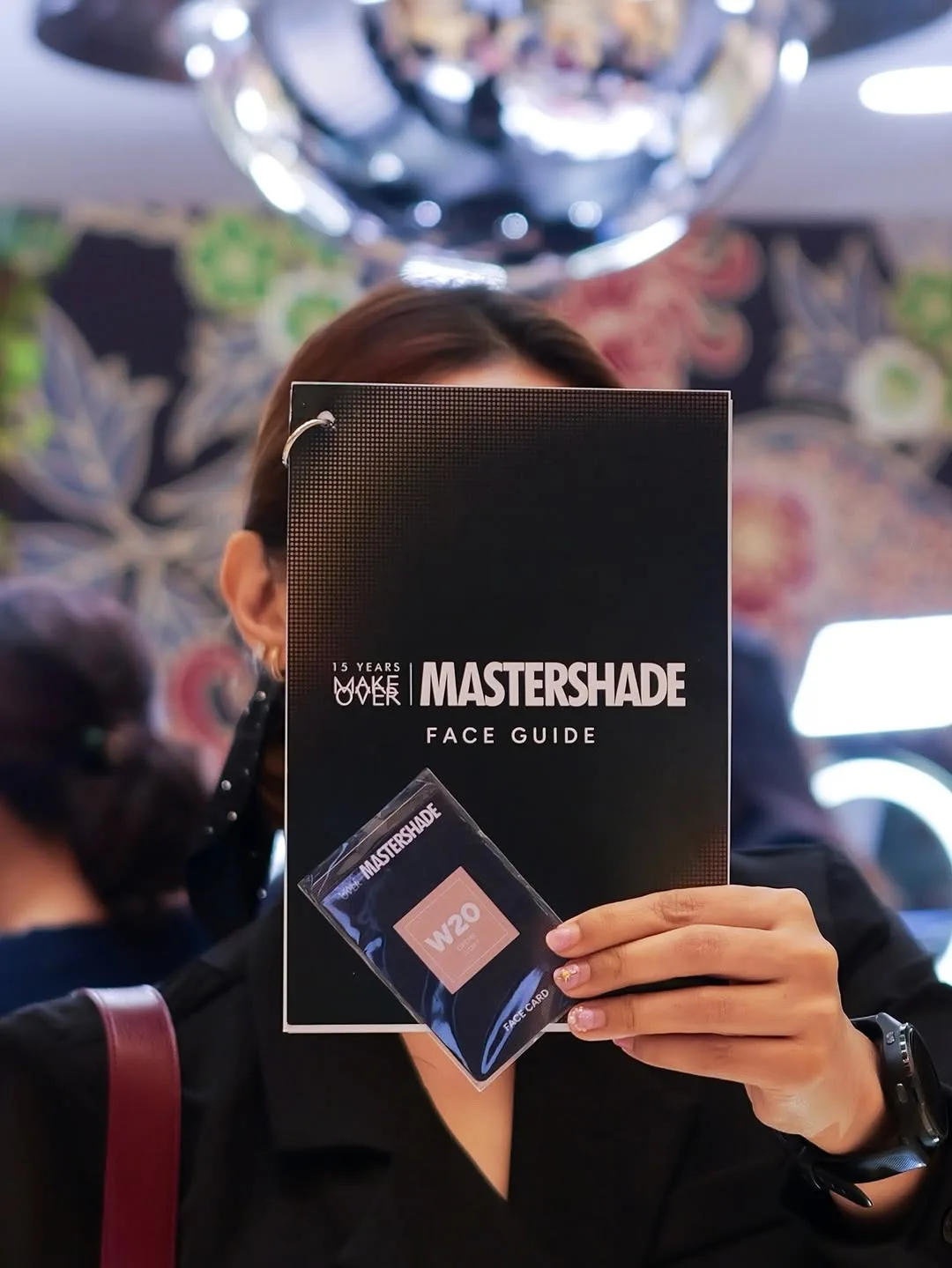 Baru sempet mampir ke Make Over 15 Years Mastershade Pop-Up Boot… — 12/12