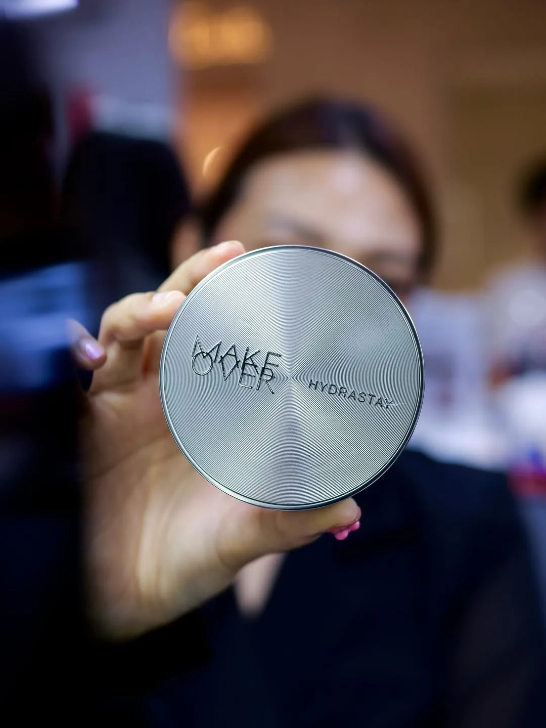 Baru sempet mampir ke Make Over 15 Years Mastershade Pop-Up Boot… — 4/12