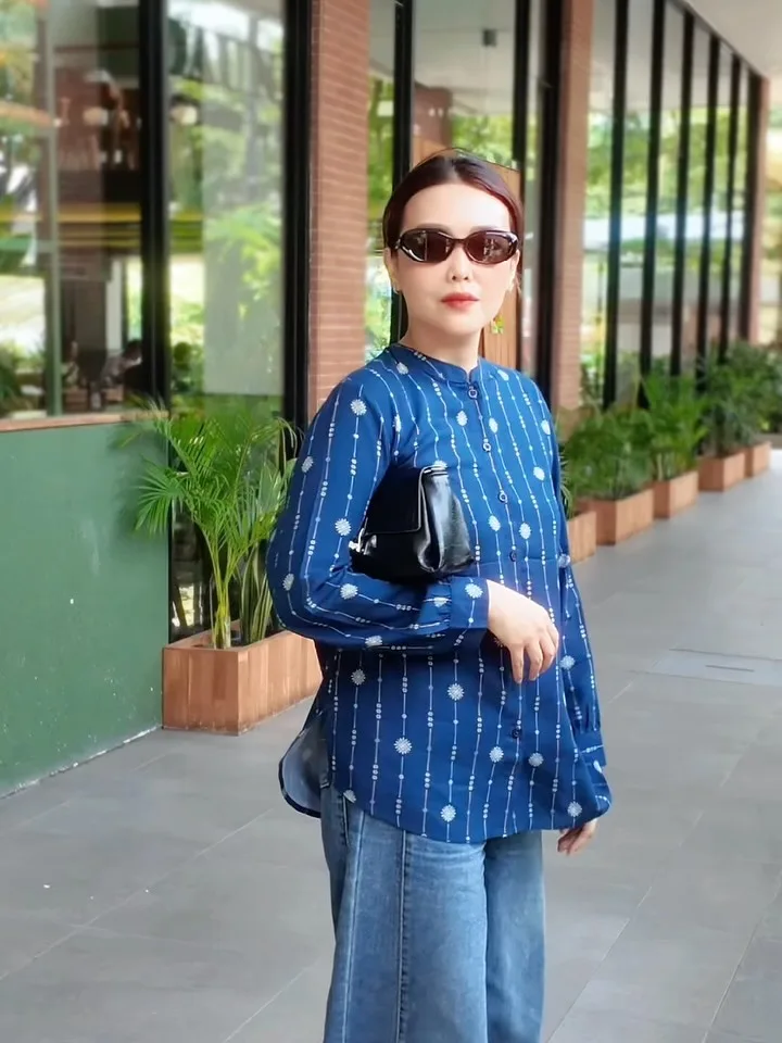 Lebaran biasanya identik sama yang rapi banget — 1/9